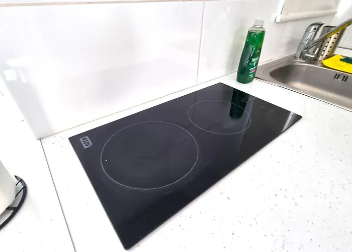 Stylish - 2 Minutes From Kastella *